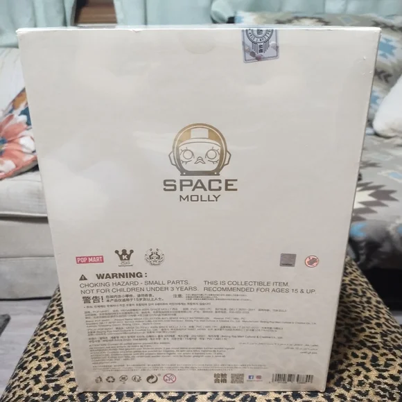 Pop Mart- Mega Space Molly- Watermelon- 400% - Picture 5 of 7